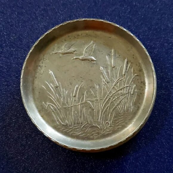 Metal lemon squeezer plus 5 aluminum wild duck drink coasters - 6 pc lot - Picture 2 of 6